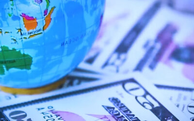La corona checa se debilita frente a las principales divisas en los primeros nueve meses de 2026, mientras sacude la política local en Pardubice